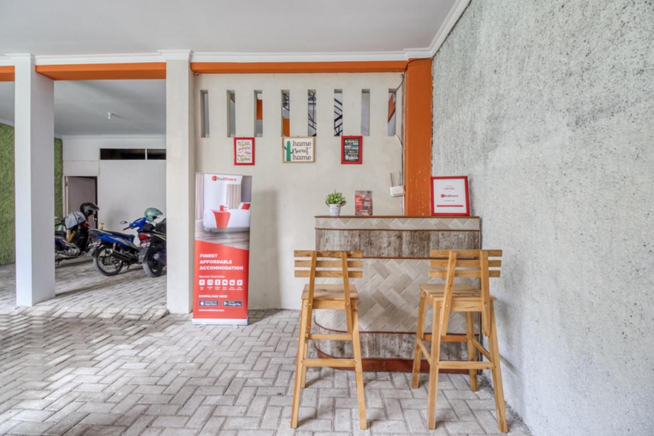 Guest house Reddoorz Near Babarsari 2 2*